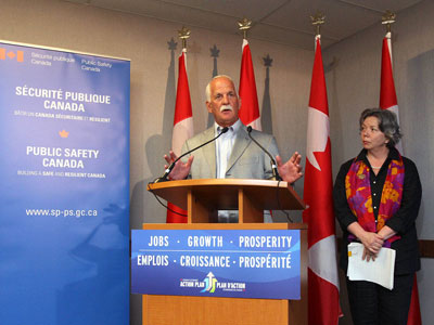 The Honourable Vic Toews, Minister of Public Safety, and Joyce Bateman, Member of Parliament for Winnipeg South Centre, at a press conference in Winnipeg, Wednesday, July 11, 2012, outline how the Harper Government continues to find efficiencies in the Canadian federal correctional system, while ensuring the safety and security of our citizens